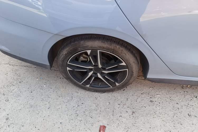 Used Geely Auto Binray 2024 Binrui COOL 1.5T DCT Champion Edition Right Rear Wheel Hub