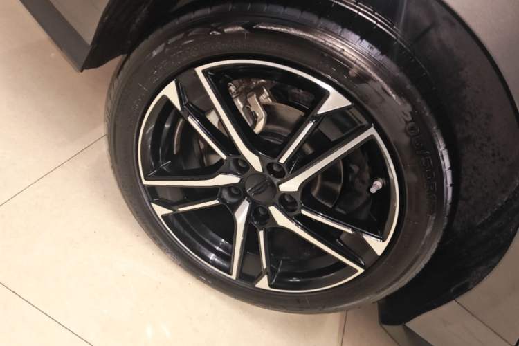 Used Geely Auto Binray 2024 Binrui COOL 1.5T DCT Champion Edition Right Rear Wheel Hub