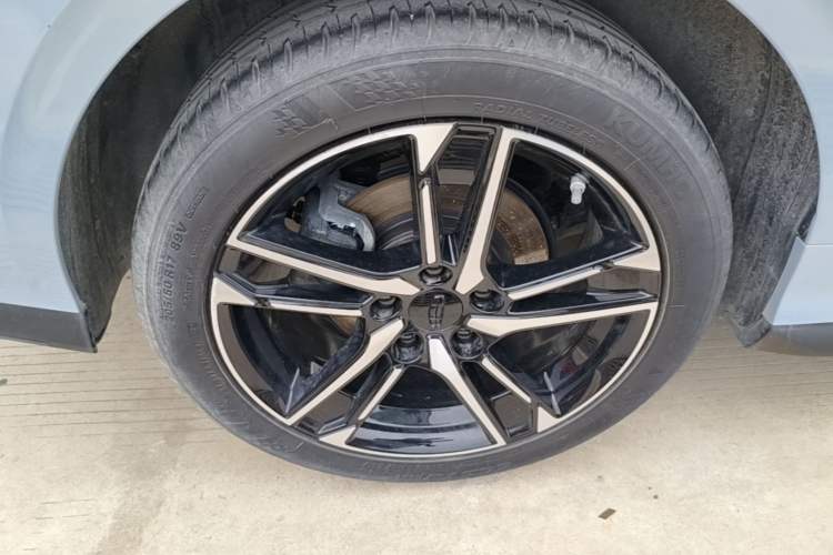 Used Geely Auto Binray 2024 Binrui COOL 1.5T DCT Champion Edition Right Rear Wheel Hub