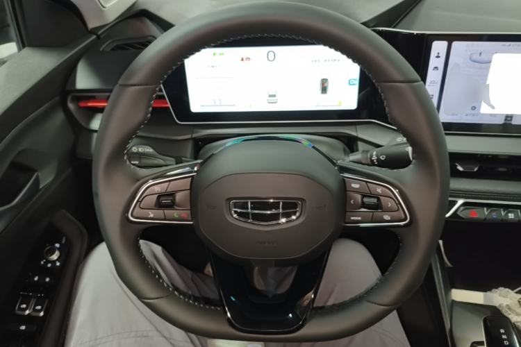 Used Geely Auto Binray 2024 Binrui COOL 1.5T DCT Longteng Edition Steering Wheel