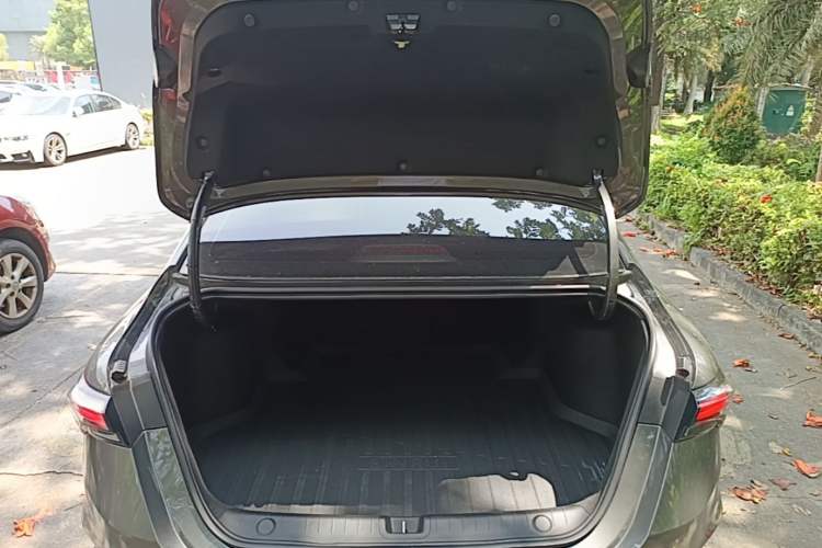 Used Geely Auto Binray 2024 Binrui COOL 1.5T DCT Champion Edition Trunk