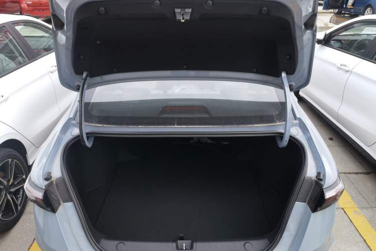 Used Geely Auto Binray 2024 Binrui COOL 1.5T DCT Longteng Edition Trunk