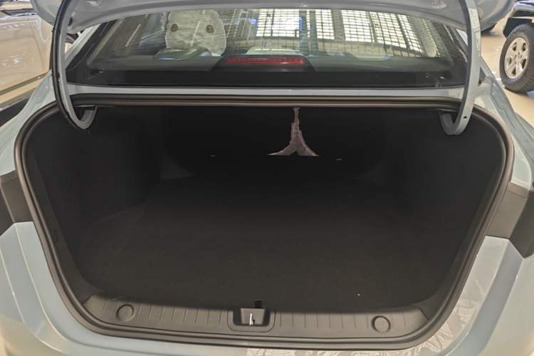 Used Geely Auto Binray 2024 Binrui COOL 1.5T DCT Longteng Edition Trunk