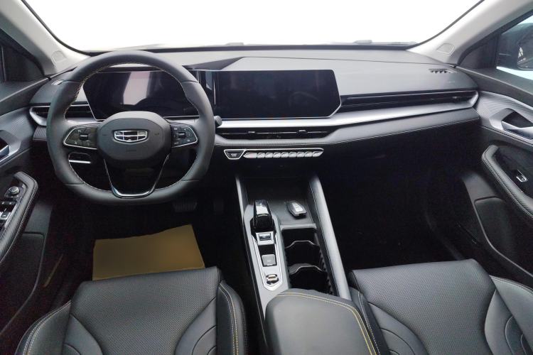 Used Geely Auto Binray 2024 Binrui COOL 1.5T DCT Champion Edition Center Console