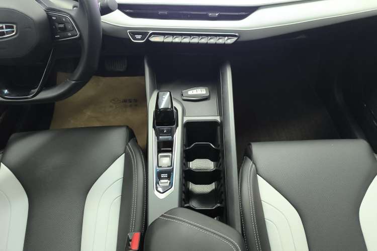 Used Geely Auto Binray 2024 Binrui COOL 1.5T DCT Champion Edition Gear Lever