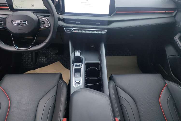 Used Geely Auto Binray 2024 Binrui COOL 1.5T DCT Longteng Edition Gear Lever