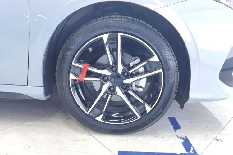 Used Geely Auto Binray 2024 Binrui COOL 1.5T DCT Longteng Edition Left Front Wheel Hub