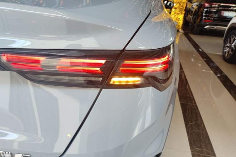 Used Geely Auto Binray 2024 Binrui COOL 1.5T DCT Longteng Edition Right Rear Taillight