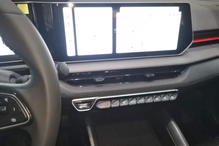 Used Geely Auto Binray 2024 Binrui COOL 1.5T DCT Longteng Edition Audio And AC Panel