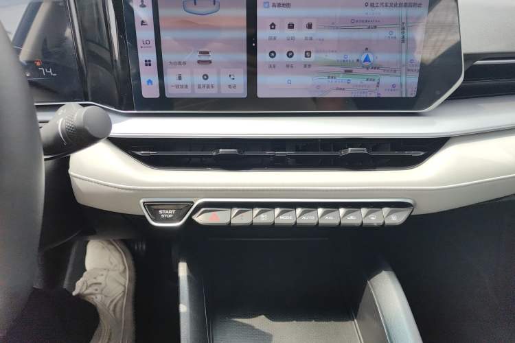Used Geely Auto Binray 2024 Binrui COOL 1.5T DCT Champion Edition Audio And AC Panel