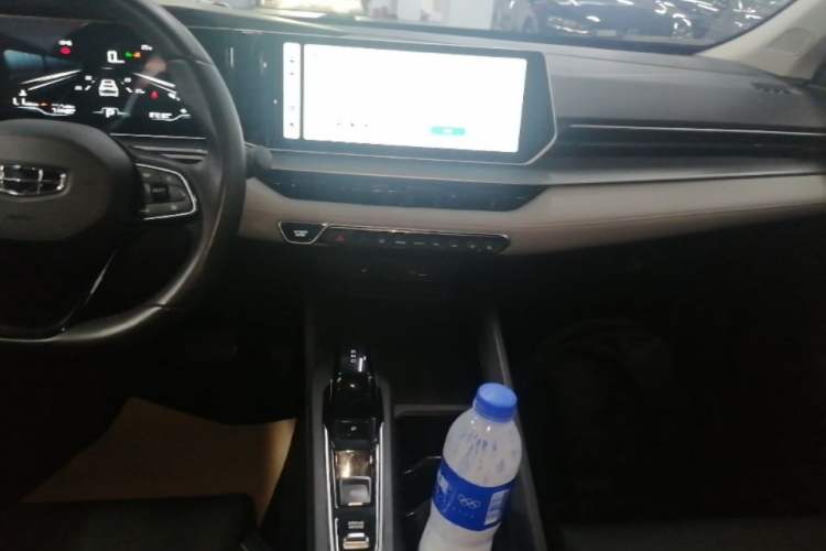 Used Geely Auto Binray 2024 Binrui COOL 1.5T DCT Champion Edition Audio And AC Panel