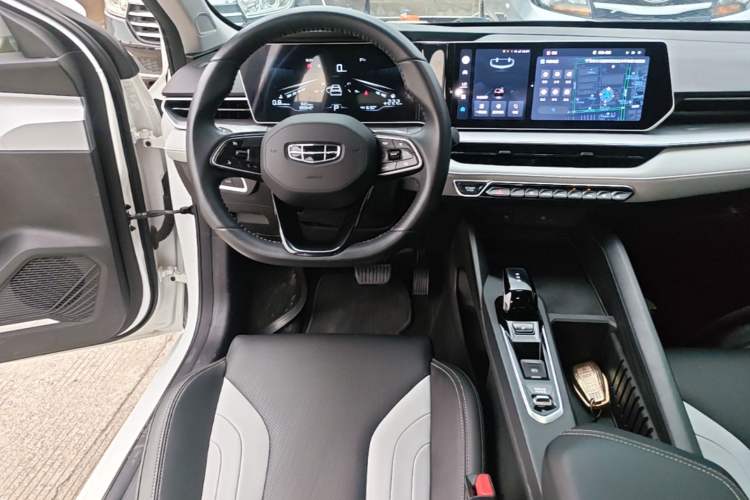 Used Geely Auto Binray 2024 Binrui COOL 1.5T DCT Champion Edition Audio And AC Panel