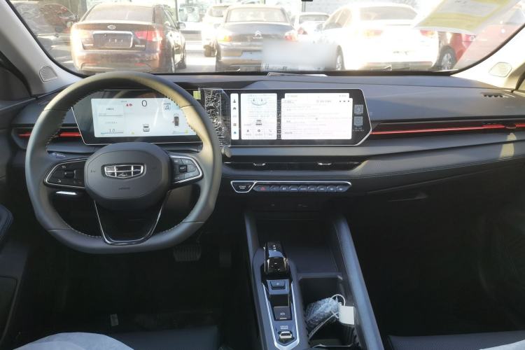 Used Geely Auto Binray 2024 Binrui COOL 1.5T DCT Longteng Edition Center Console