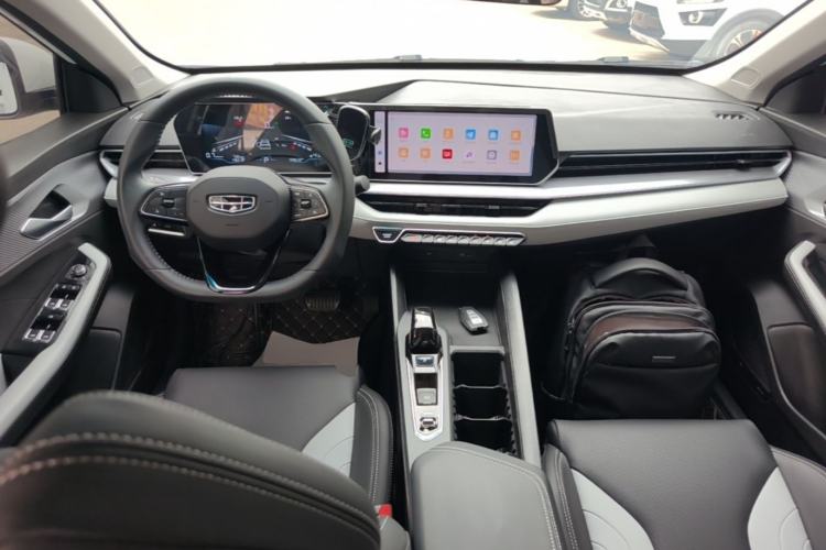 Used Geely Auto Binray 2024 Binrui COOL 1.5T DCT Champion Edition Center Console