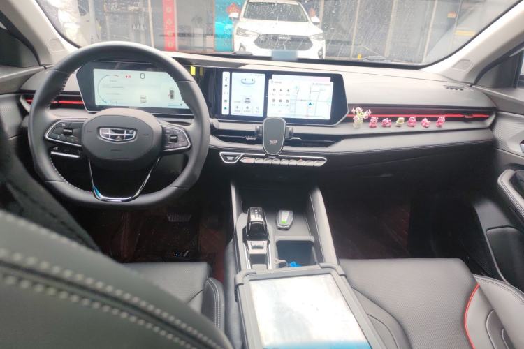 Used Geely Auto Binray 2024 Binrui COOL 1.5T DCT Longteng Edition Center Console