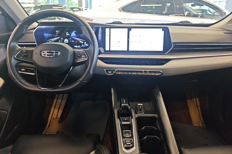 Used Geely Auto Binray 2024 Binrui COOL 1.5T DCT Champion Edition Center Console