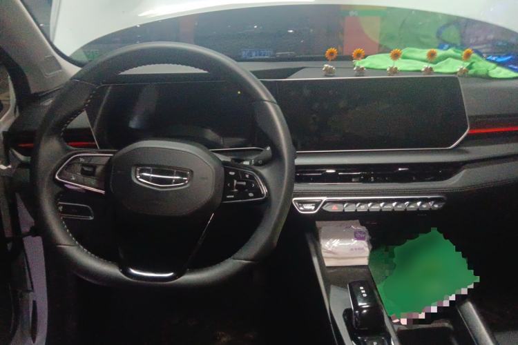 Used Geely Auto Binray 2024 Binrui COOL 1.5T DCT Longteng Edition Center Console