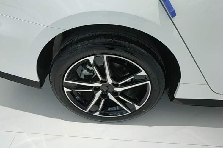Used Geely Auto Binray 2024 Binrui COOL 1.5T DCT Longteng Edition Exterior 5