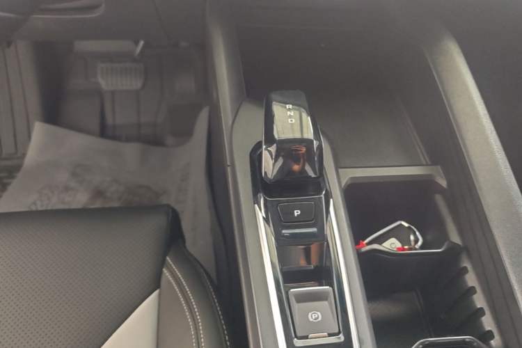 Used Geely Auto Binray 2024 Binrui COOL 1.5T DCT Champion Edition Gear Lever