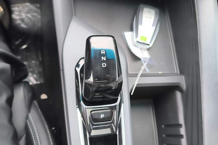 Used Geely Auto Binray 2024 Binrui COOL 1.5T DCT Longteng Edition Gear Lever