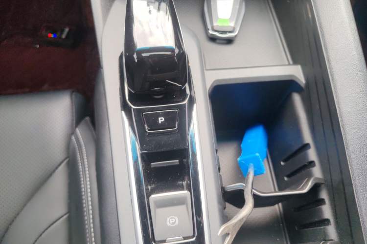 Used Geely Auto Binray 2024 Binrui COOL 1.5T DCT Longteng Edition Gear Lever