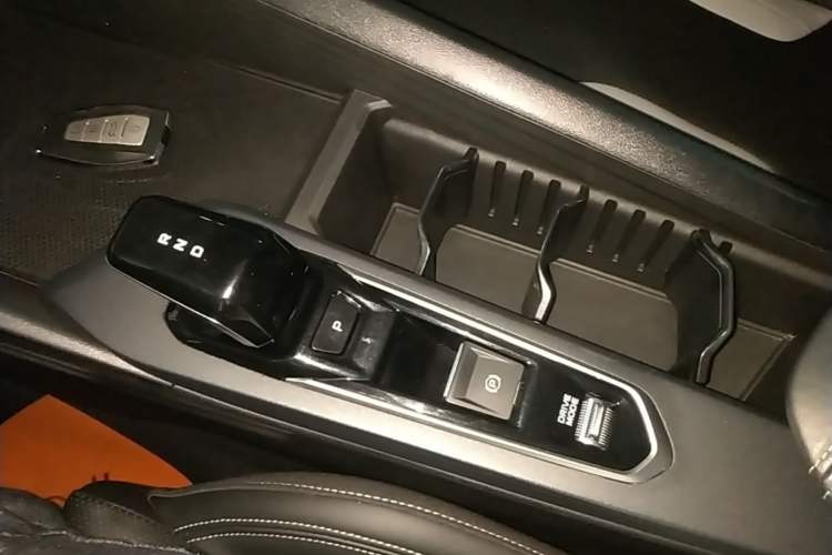 Used Geely Auto Binray 2024 Binrui COOL 1.5T DCT Champion Edition Gear Lever