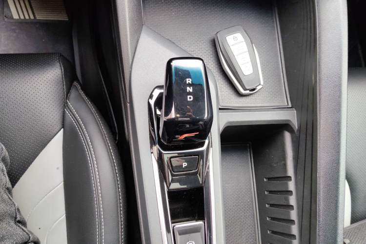 Used Geely Auto Binray 2024 Binrui COOL 1.5T DCT Champion Edition Gear Lever