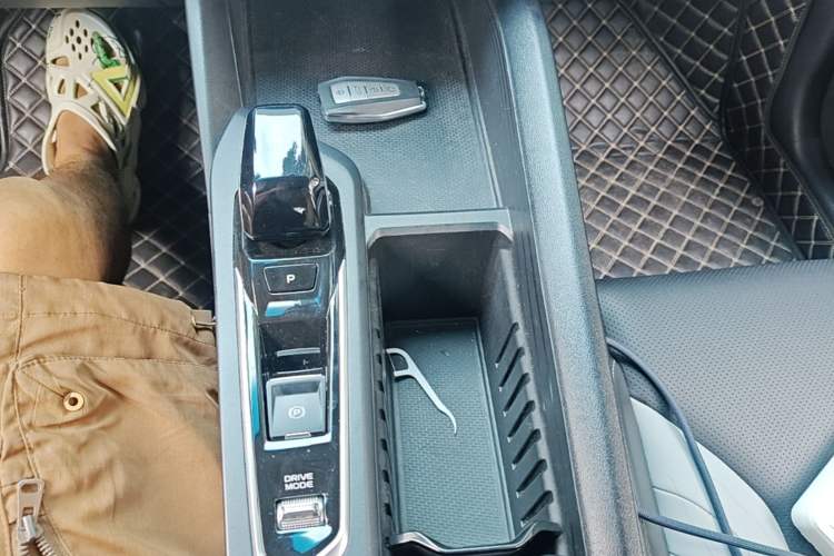 Used Geely Auto Binray 2024 Binrui COOL 1.5T DCT Champion Edition Gear Lever