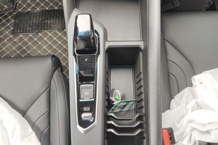 Used Geely Auto Binray 2024 Binrui COOL 1.5T DCT Longteng Edition Gear Lever