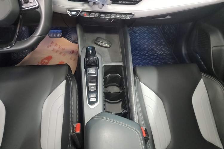 Used Geely Auto Binray 2024 Binrui COOL 1.5T DCT Champion Edition Gear Lever