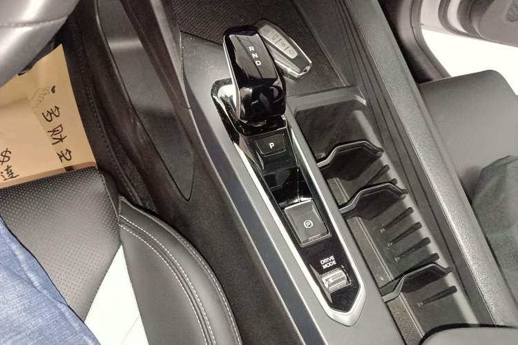 Used Geely Auto Binray 2024 Binrui COOL 1.5T DCT Champion Edition Gear Lever