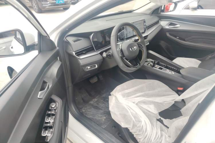 Used Geely Auto Binray 2024 Binrui COOL 1.5T DCT Champion Edition Interior 3