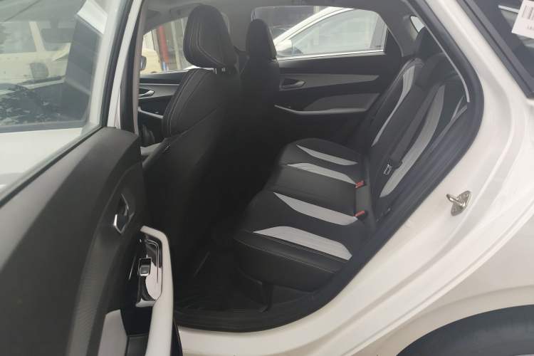Used Geely Auto Binray 2024 Binrui COOL 1.5T DCT Champion Edition Interior 4