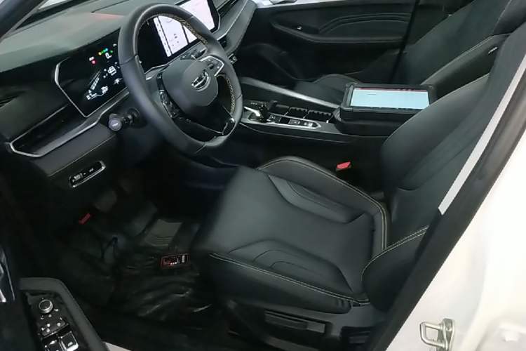 Used Geely Auto Binray 2024 Binrui COOL 1.5T DCT Champion Edition Left Front Seat