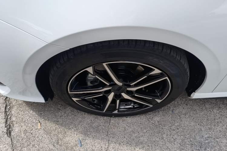 Used Geely Auto Binray 2024 Binrui COOL 1.5T DCT Longteng Edition Left Front Wheel Hub