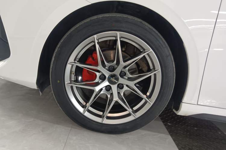 Used Geely Auto Binray 2024 Binrui COOL 1.5T DCT Longteng Edition Left Front Wheel Hub