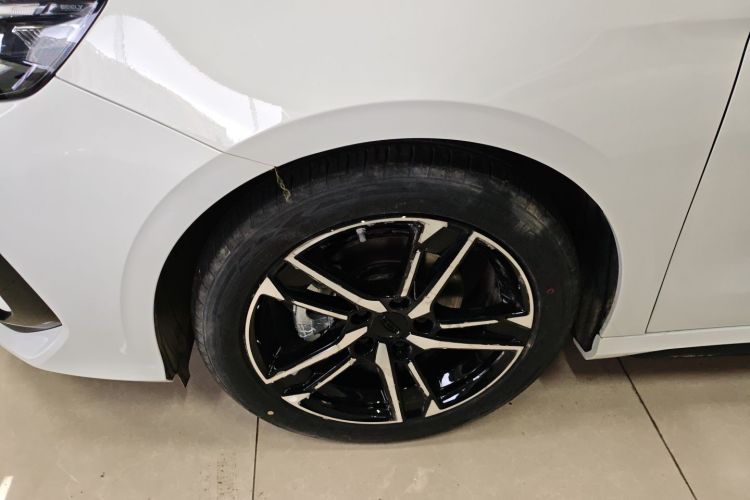 Used Geely Auto Binray 2024 Binrui COOL 1.5T DCT Longteng Edition Left Front Wheel Hub