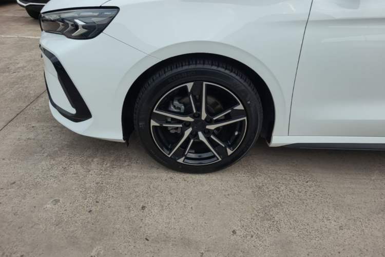 Used Geely Auto Binray 2024 Binrui COOL 1.5T DCT Champion Edition Left Front Wheel Hub