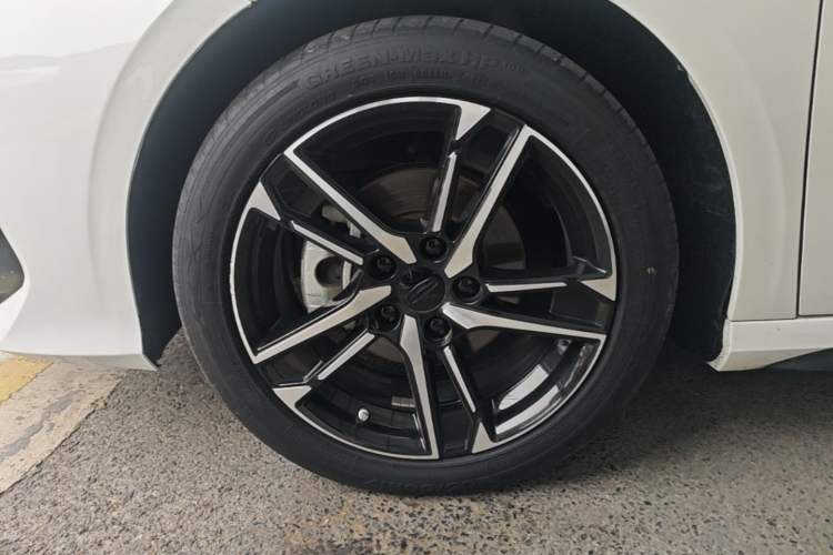 Used Geely Auto Binray 2024 Binrui COOL 1.5T DCT Champion Edition Left Front Wheel Hub