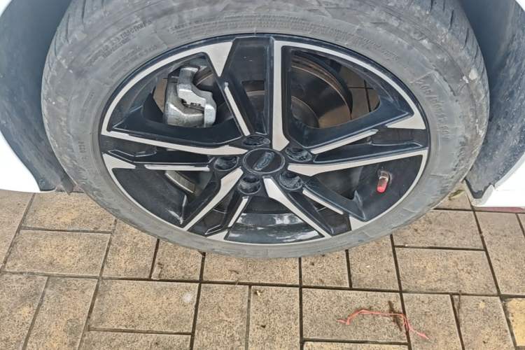 Used Geely Auto Binray 2024 Binrui COOL 1.5T DCT Champion Edition Left Front Wheel Hub