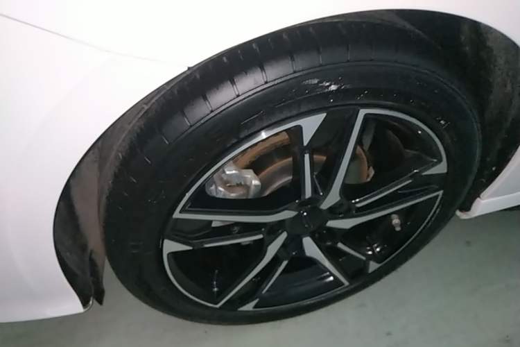 Used Geely Auto Binray 2024 Binrui COOL 1.5T DCT Champion Edition Left Front Wheel Hub