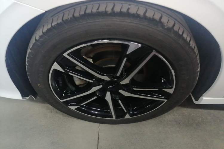 Used Geely Auto Binray 2024 Binrui COOL 1.5T DCT Champion Edition Left Front Wheel Hub