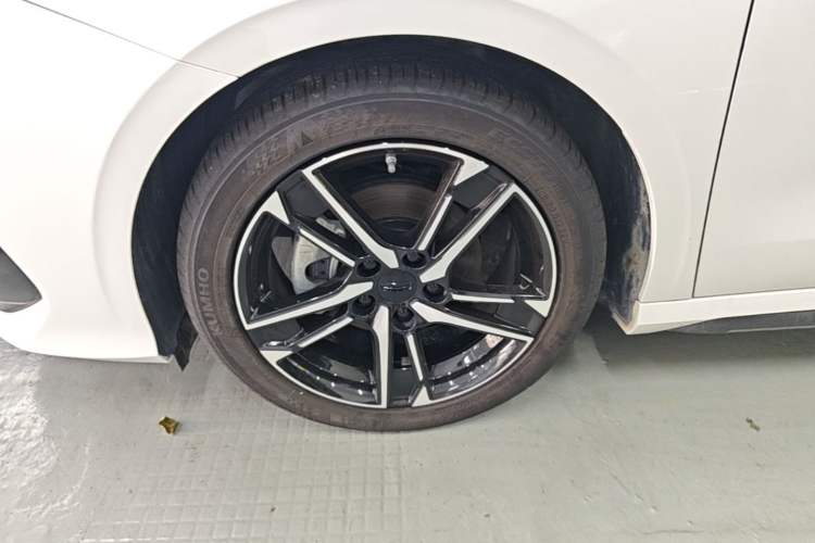 Used Geely Auto Binray 2024 Binrui COOL 1.5T DCT Longteng Edition Left Front Wheel Hub