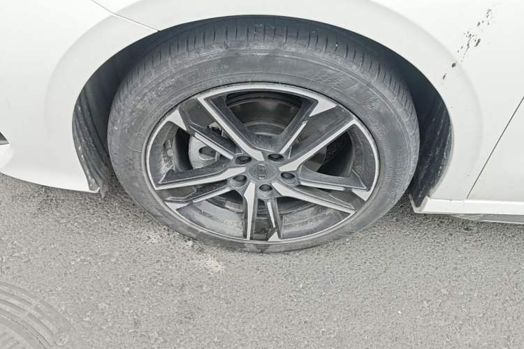 Used Geely Auto Binray 2024 Binrui COOL 1.5T DCT Champion Edition Left Front Wheel Hub