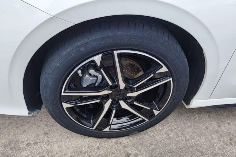 Used Geely Auto Binray 2024 Binrui COOL 1.5T DCT Longteng Edition Left Front Wheel Hub
