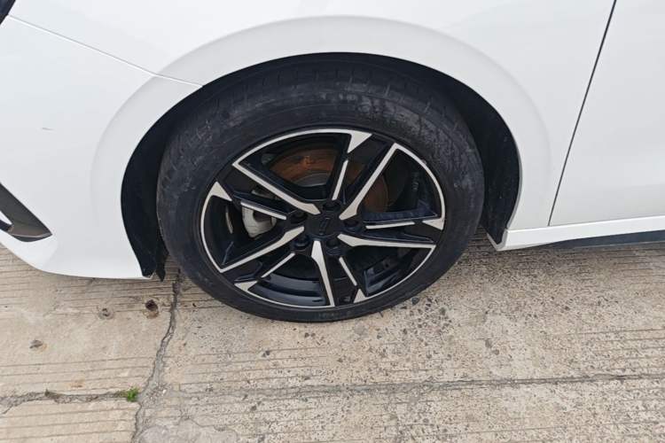 Used Geely Auto Binray 2024 Binrui COOL 1.5T DCT Champion Edition Left Front Wheel Hub