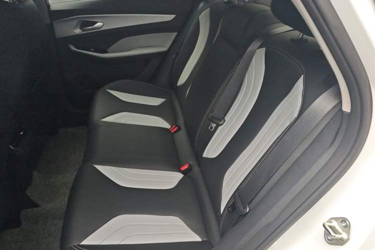 Used Geely Auto Binray 2024 Binrui COOL 1.5T DCT Champion Edition Left Rear Seat
