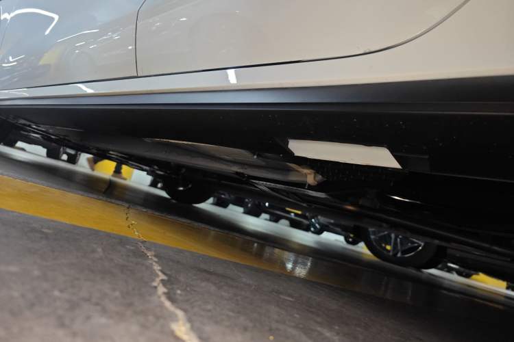 Used Geely Auto Binray 2024 Binrui COOL 1.5T DCT Longteng Edition Left Side Sill