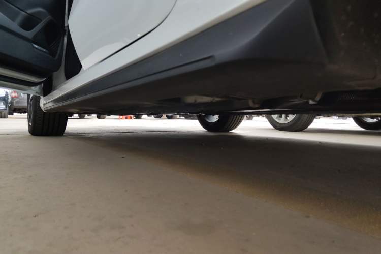 Used Geely Auto Binray 2024 Binrui COOL 1.5T DCT Longteng Edition Left Side Sill