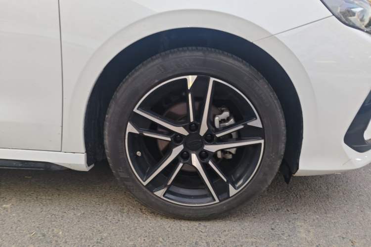 Used Geely Auto Binray 2024 Binrui COOL 1.5T DCT Longteng Edition Right Front Wheel Hub